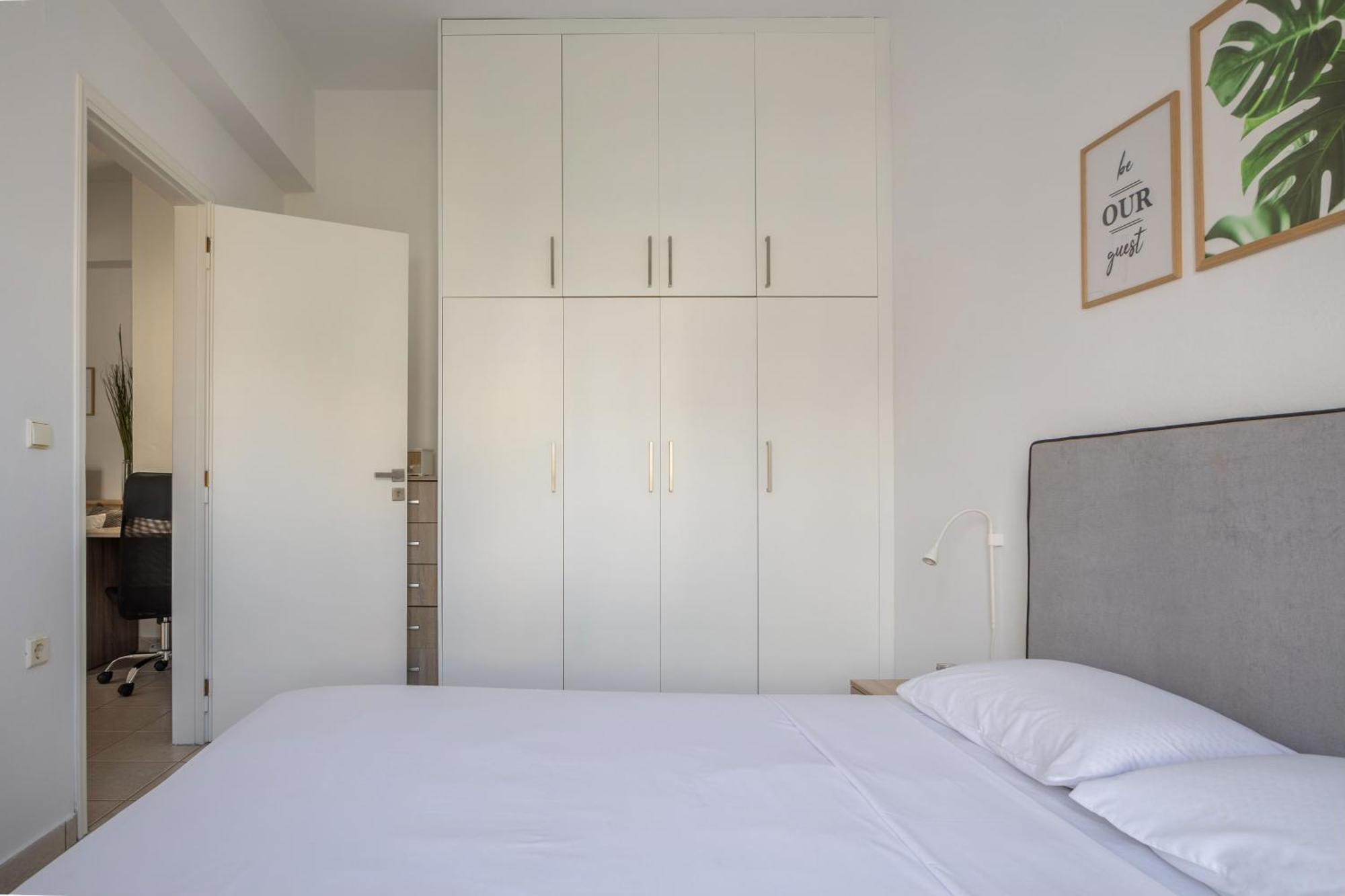 Minimal In