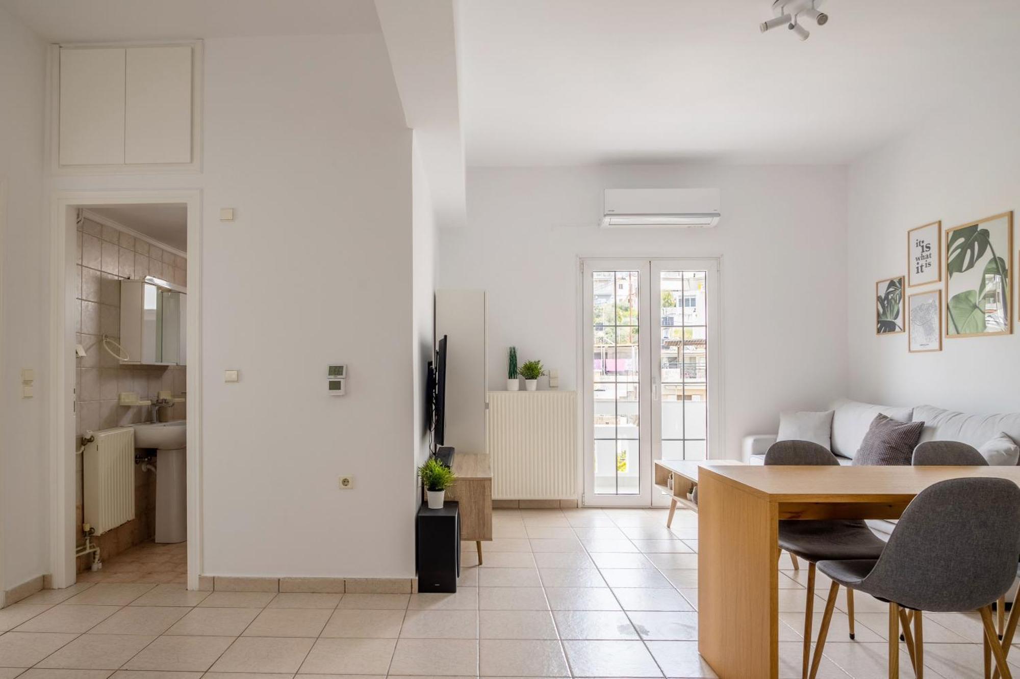 Minimal In Apartment Heraklion (Crete)